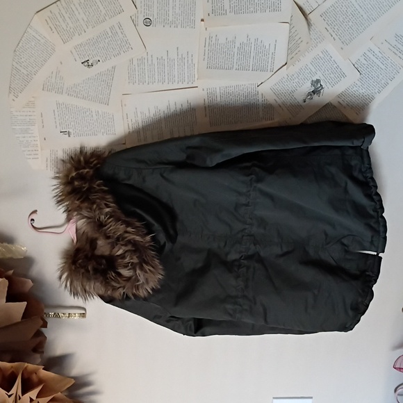 H&M Divided Fur Trimmed Hood Coat - Picture 4 of 6